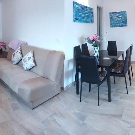 Apartment Dvorak Вир Екстериор снимка